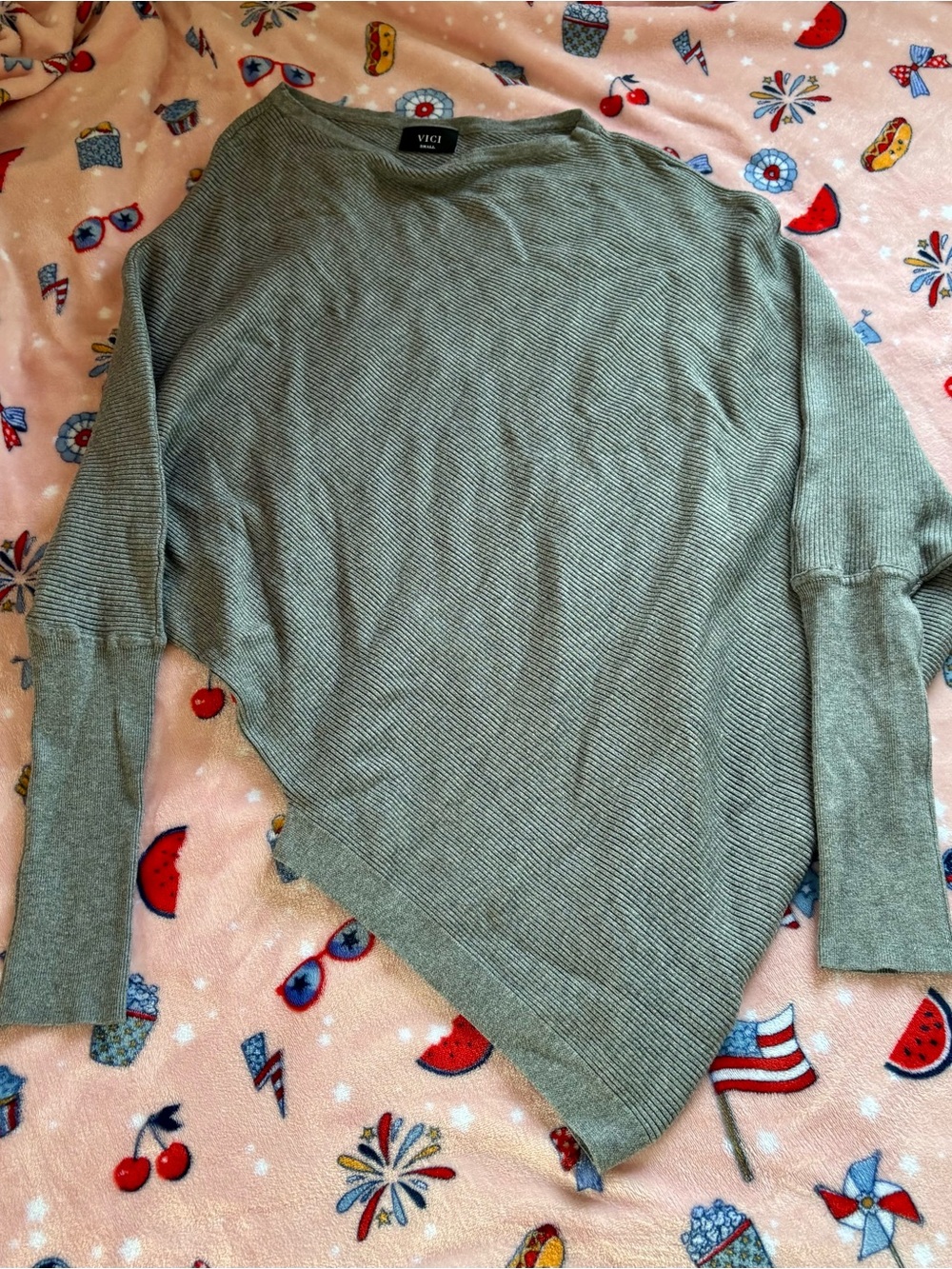VICI Asymmetric Knit Sweater in Grey